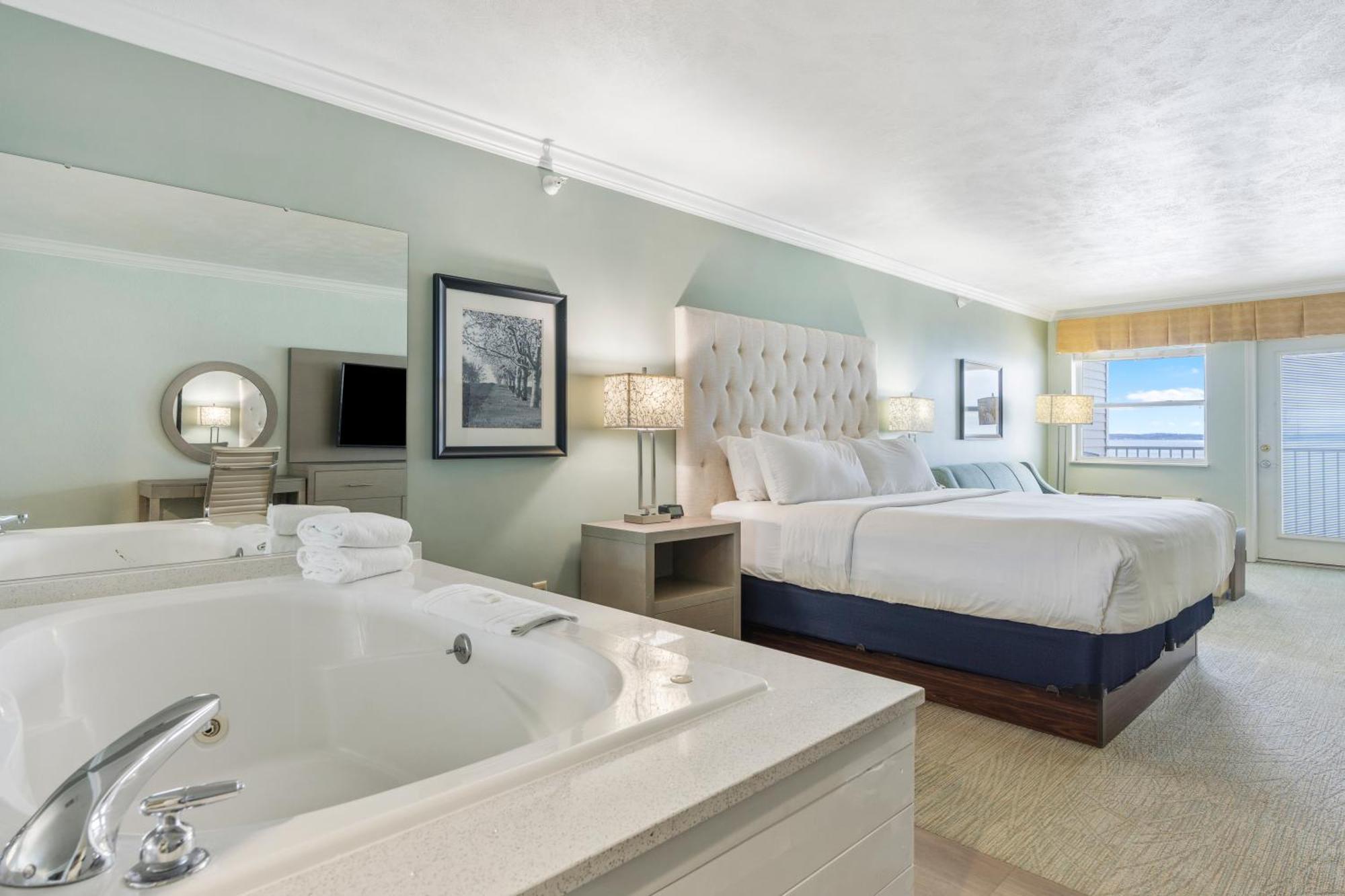 Cherry Tree & 3* Traverse City