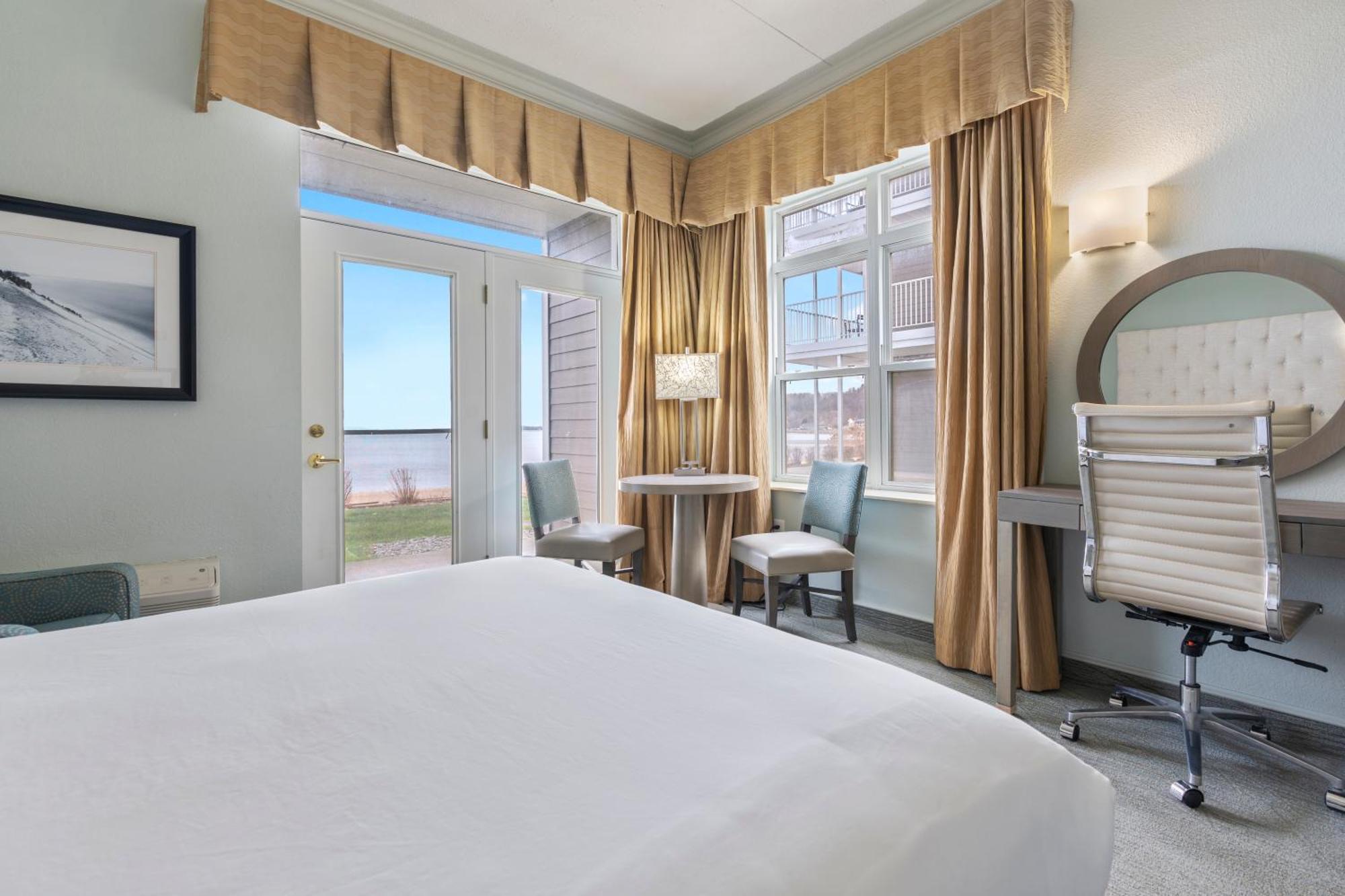 Hotel Cherry Tree & Traverse City
