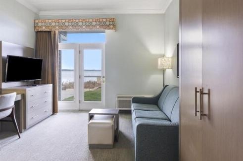 Cherry Tree & Hotel 3*
