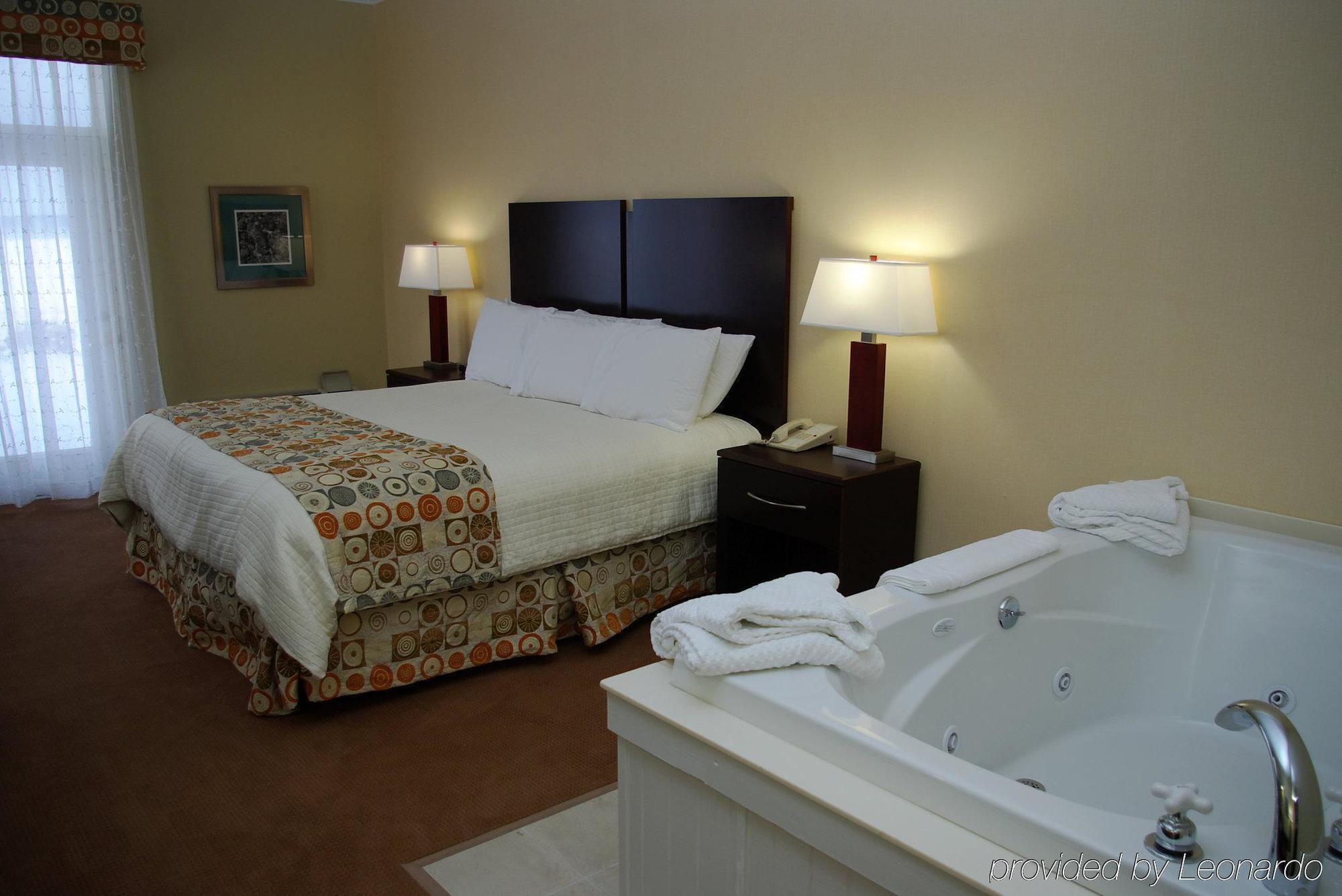 Cherry Tree & Hotel 3*