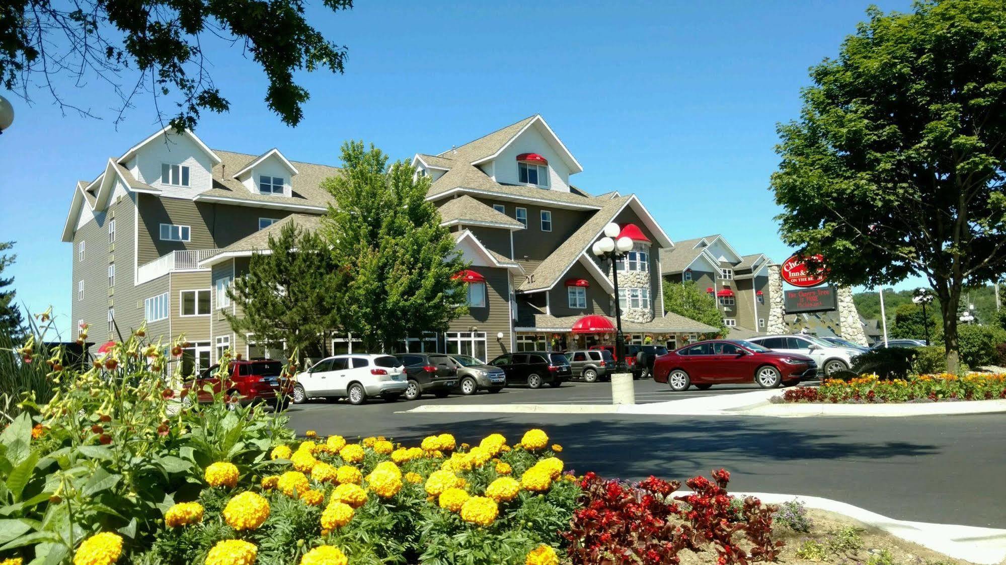 Hotel Cherry Tree &